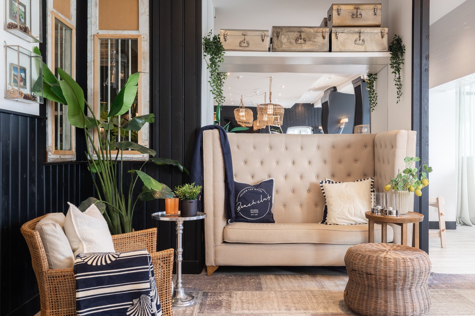 De lounge, ingericht door Rivièra Maison